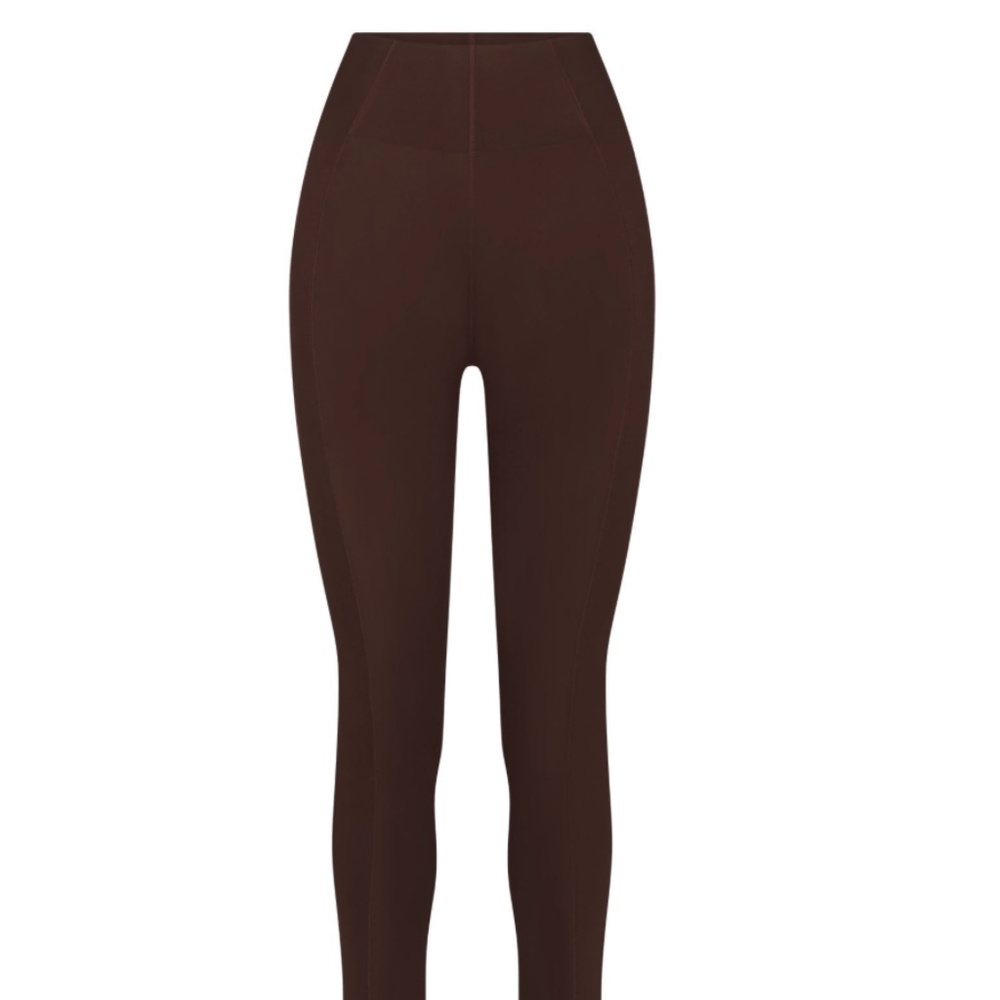 The North Face x Skims Refina Legging in Cocoa - XS + S